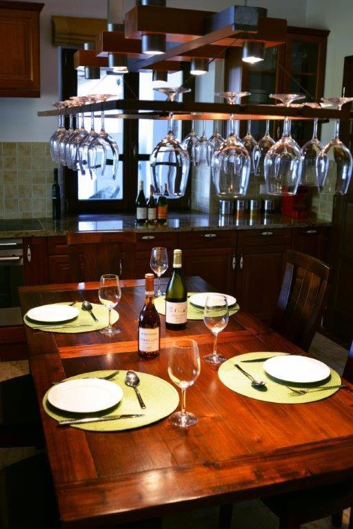 Orosz Gabor Vendeghaz Mad Hotel Bagian luar foto